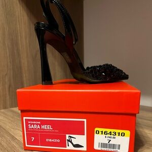 Wishbone Collection - Sara Heel - Black